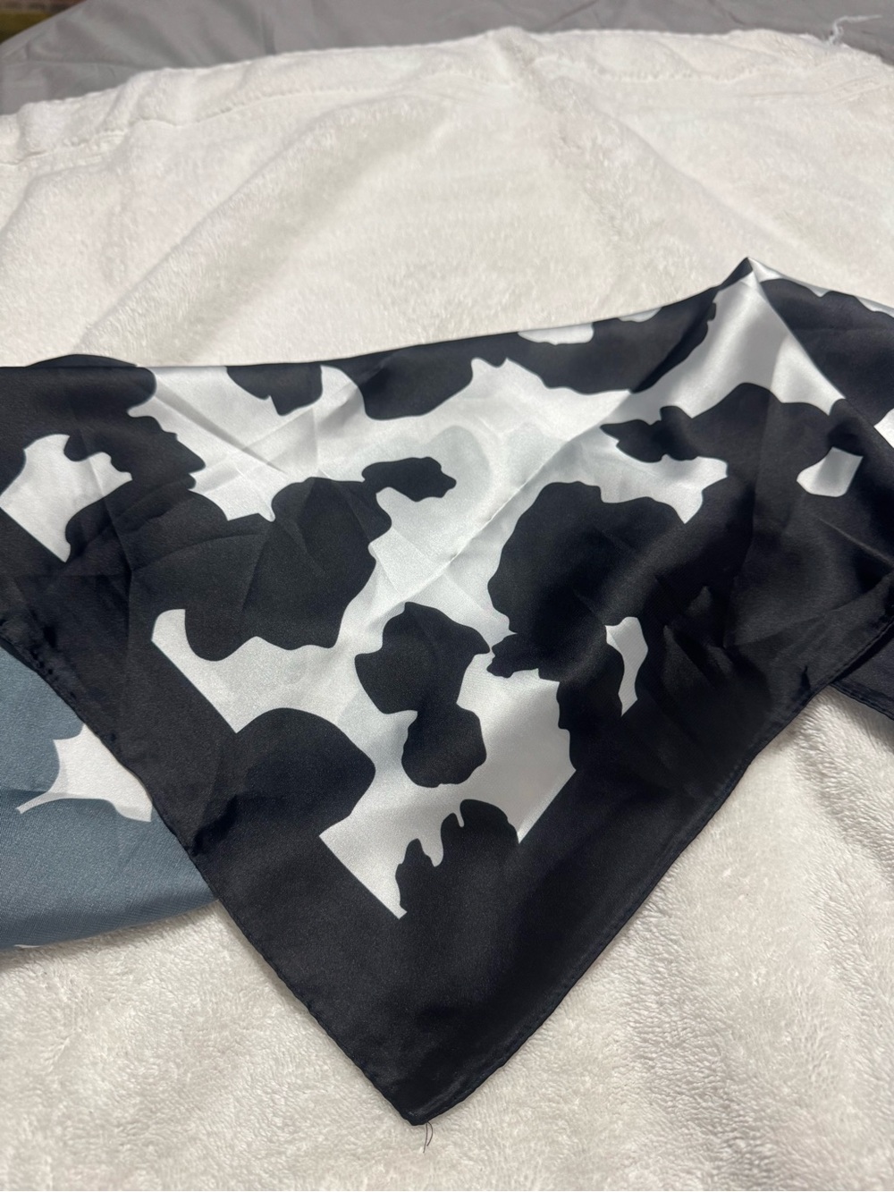 Black and White Abstract Pattern Square Scarf